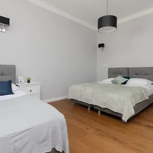 Center Chmielna By Renters Βαρσοβία